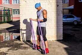 世体：布鲁日主场可容纳近30000人，巴萨将有1300名球迷助威